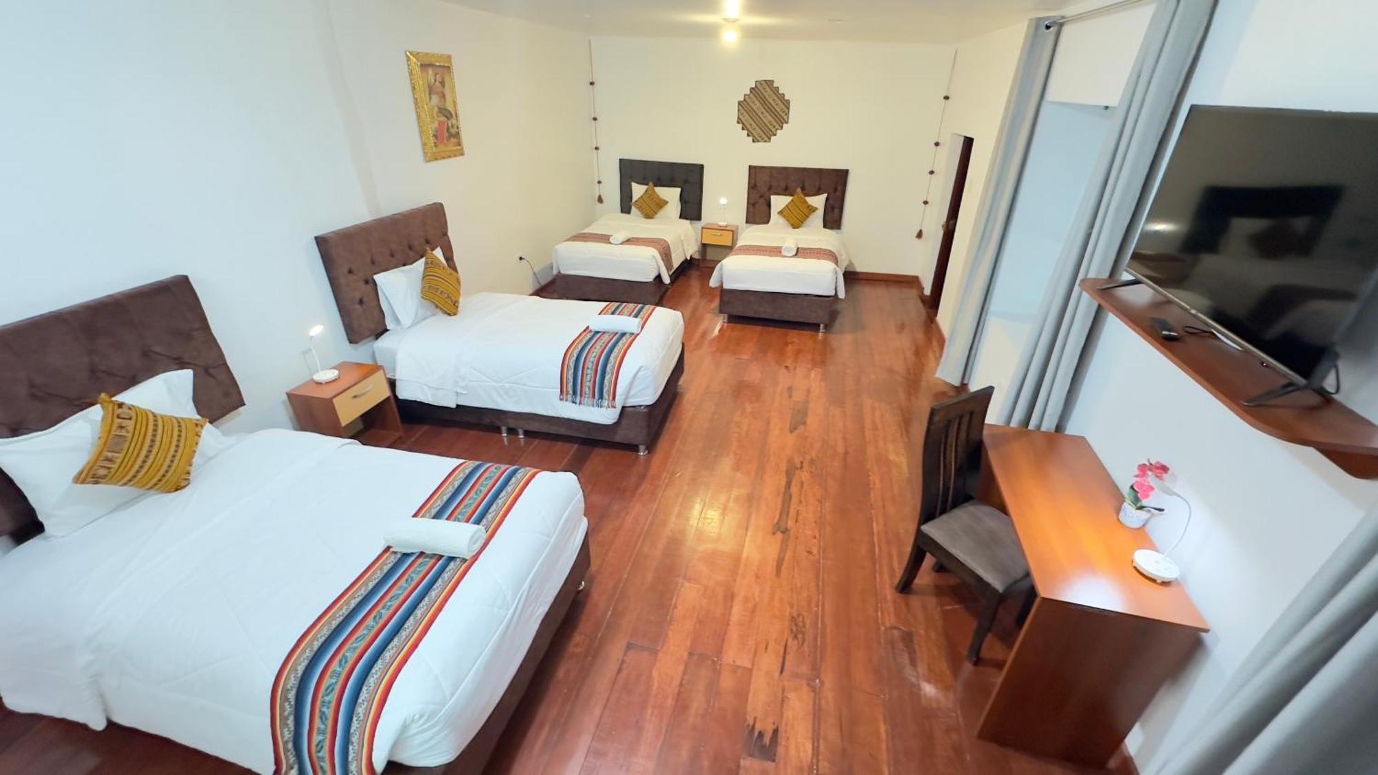 Casona Libertrek Inn クスコ エクステリア 写真