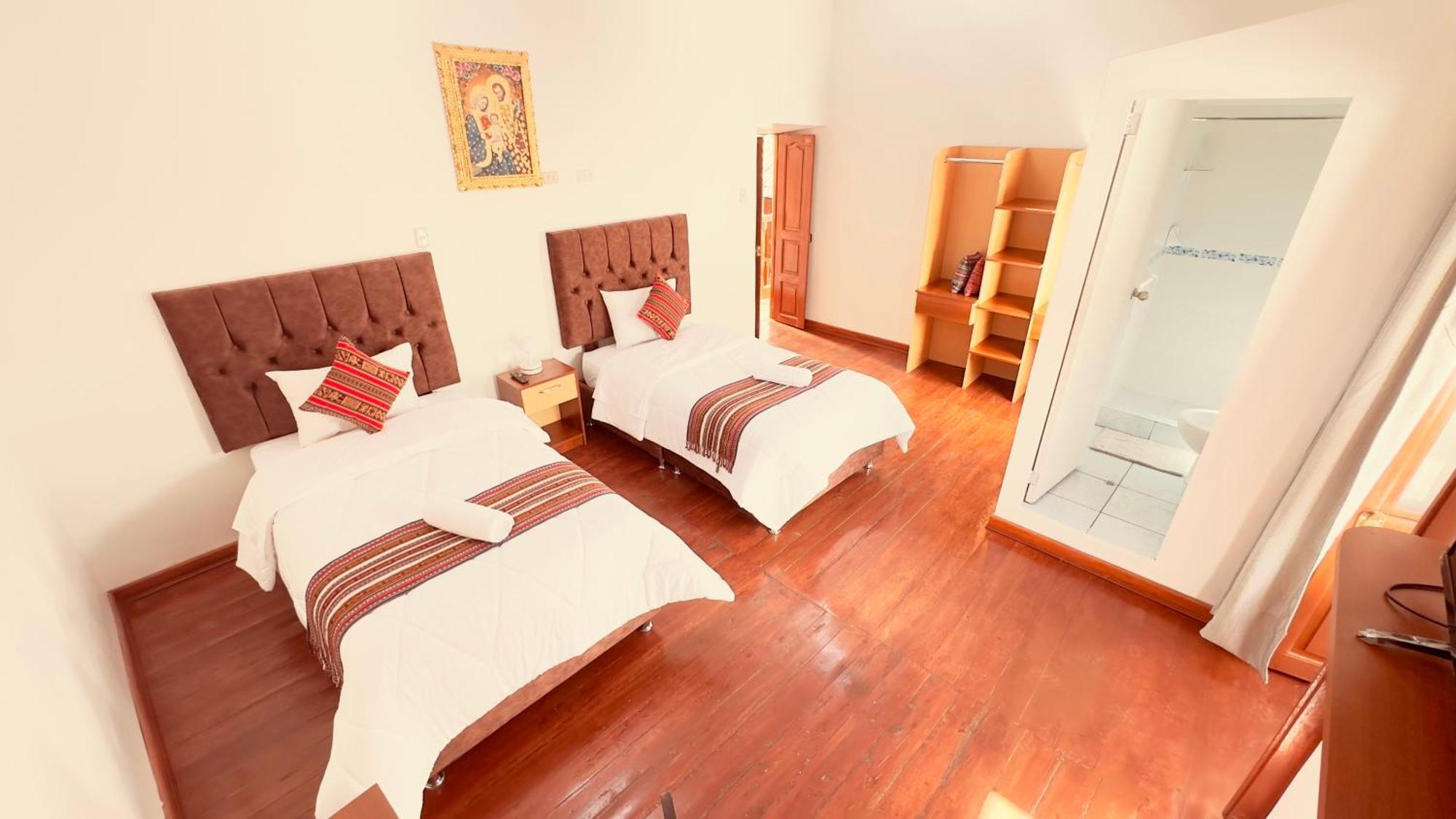 Casona Libertrek Inn クスコ エクステリア 写真