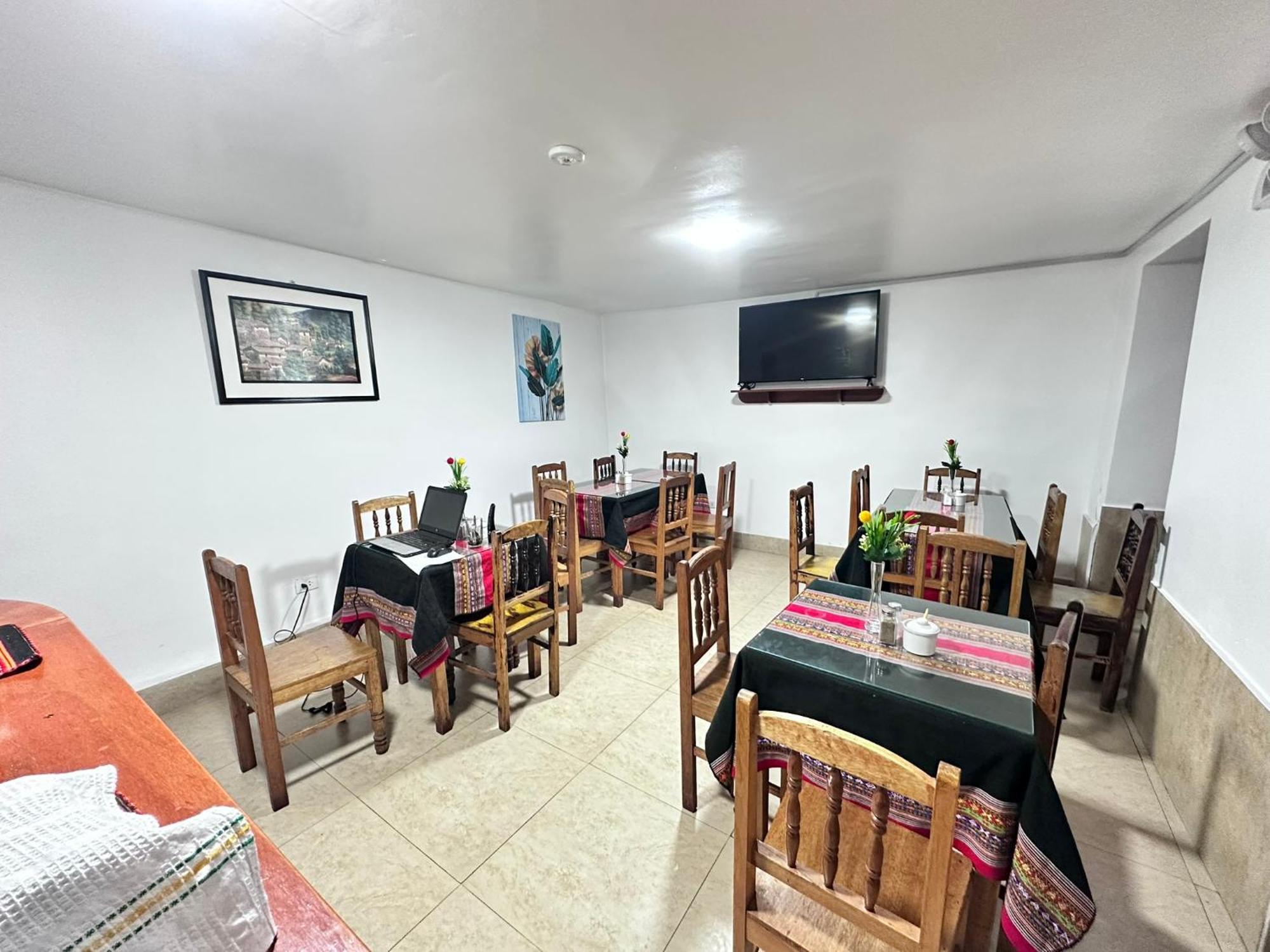 Casona Libertrek Inn クスコ エクステリア 写真